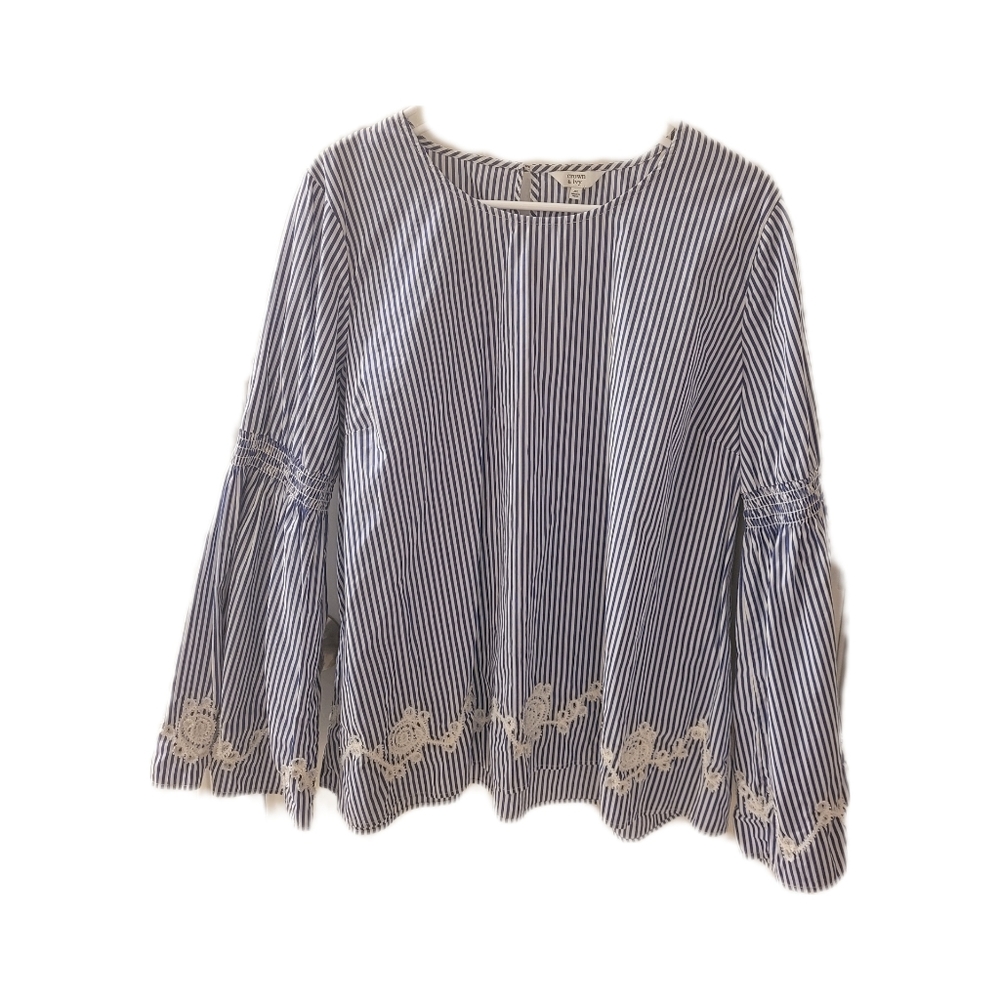 crown & ivy Peasant Blouse NWOT